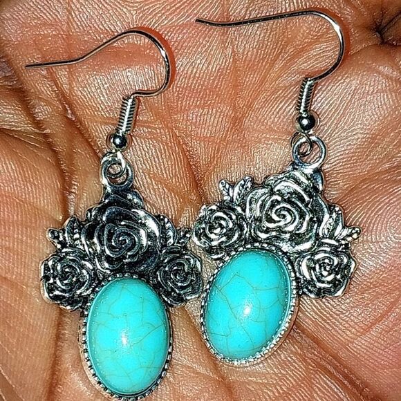 Vintage Round Ancient Silver Charm Geometric Pattern necklace set - Picture 2 of 11